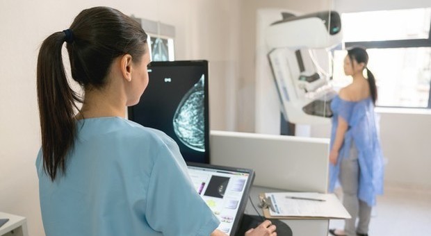 Liste d'attesa, 300 giorni per una mammografia. Lecce e Taranto le peggiori