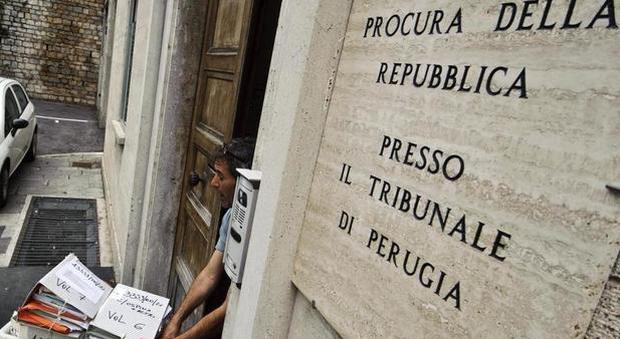 Perugia, dieta estrema, solo acqua per 21 giorni: muore donna di 57 anni. Il marito denuncia il medico