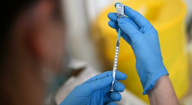 Omicron, ecco il nuovo test che misura l'efficacia del vaccino in 24 ore