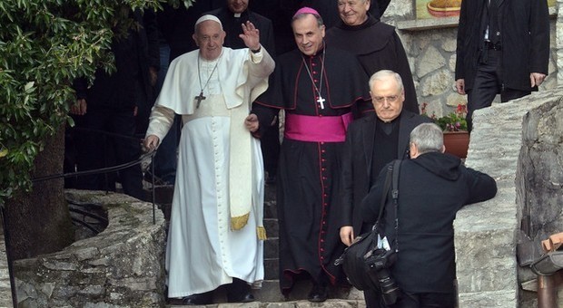 Papa Francesco e il vescovo Pompili (Foto Meloccaro)