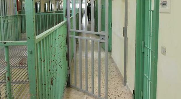 Dopo diverse indagini, la Procura ha scoperto che il detenuto morto nel carcere di Caltagirone il 3 gennaio è stato strangolato da un compagno di cella