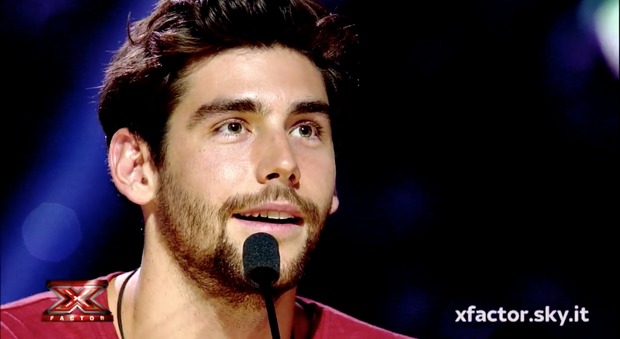X Factor 10, bello e "piacione": Soler e i complimenti alle ragazze -GUARDA