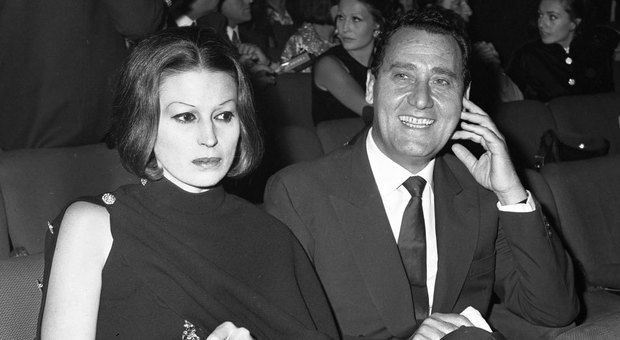 Fellini-Sordi, in mostra le foto Archivio Riccardi per i 100 anni di due grandi protagonisti del cinema