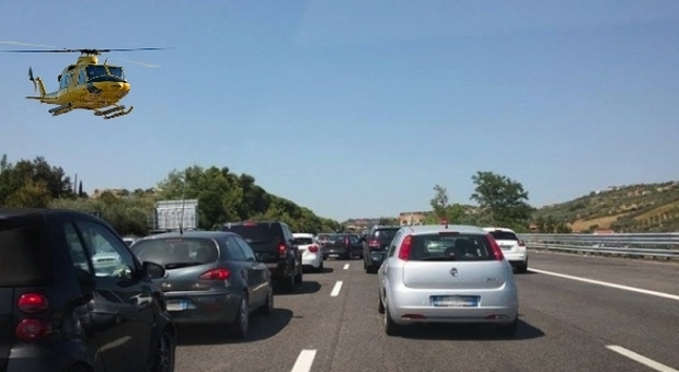 Incidente sulla A14 a Pescara: quattro feriti, uno grave. 3km di coda