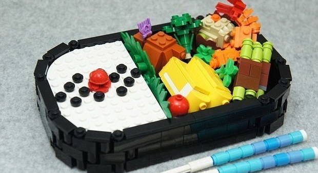 Dalla pizza al sushi: le incredibili creazioni Lego del giapponese Tary