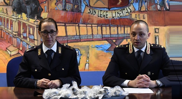 Polizia di Stato, Davide Corazzini e Luciana Valente raccontano il blitz contro i pusher a Vicenza