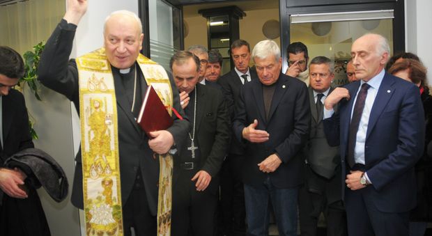Il vescovo Lino Fumagalli all'inaugurazione della sede Confcommercio a Viterbo