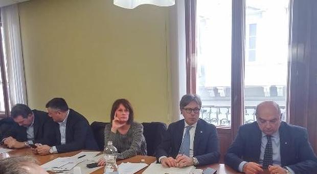 Lavoro: Rosolen-Bini, Regione attiva su situazioni crisi Trieste