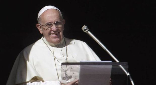Il Papa: «I bambini hanno diritto a una famiglia con papà e mamma»