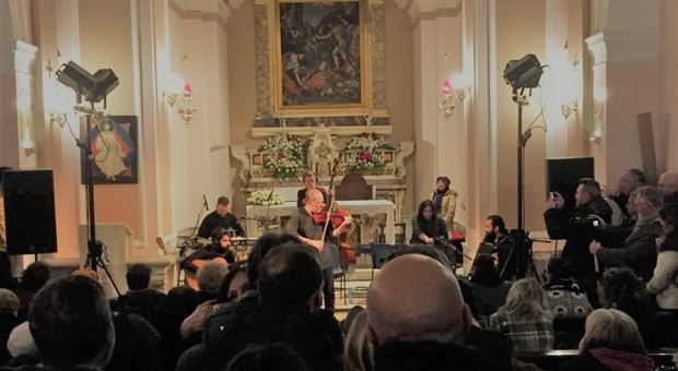 Il grande ritorno di Cannavacciuolo: concerto nella chiesa di San Gennaro a Pozzuoli