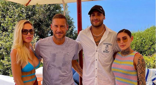 Francesco Totti e Ilary a Sabaudia: spunta la foto con Marcell Jacobs