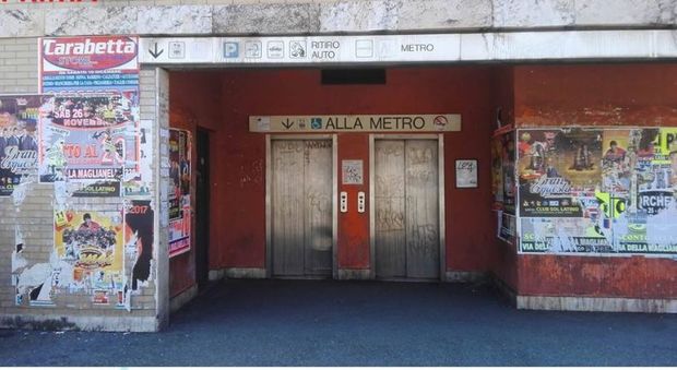 Roma, stazioni metro: a pulirle ci pensano gli studenti