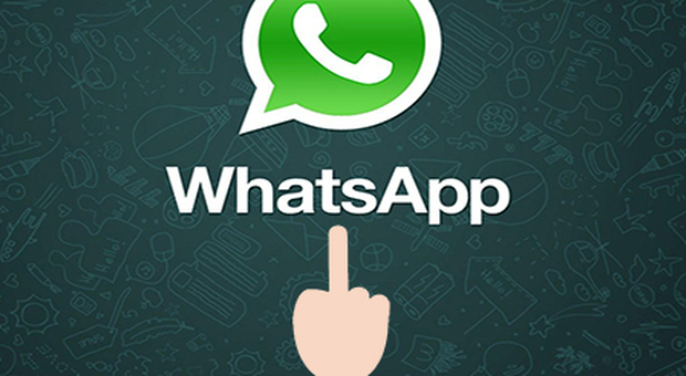 Litiga con la fidanzata, "vaffa" su WhatsApp: arrestato e condannato a 5 giorni di domiciliari