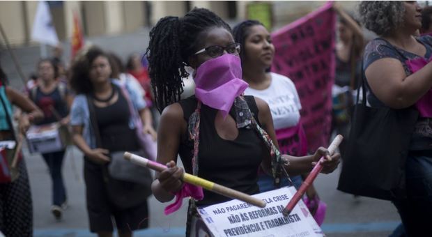 Brasile, 36 donne colpite da proiettili dall'inizio dell'anno: tra le vittime una bimba di 3 anni