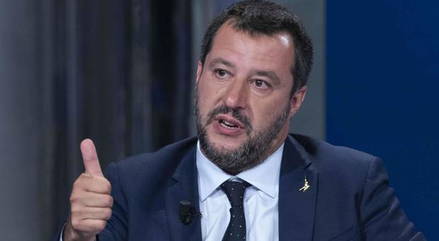 Caso lenzuola al Cardarelli, Salvini a De Luca: «Sta per essere sfrattato, capisco il nervosismo»
