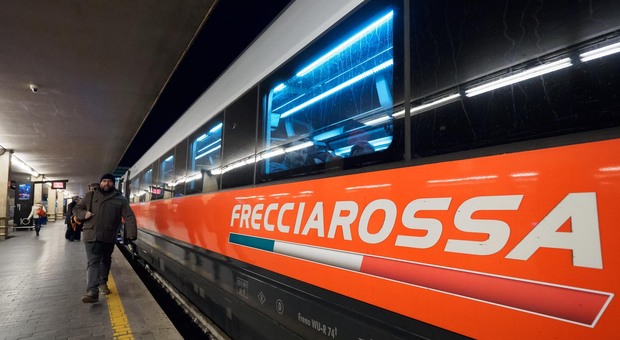 Il Frecciarossa alla stazione di Perugia