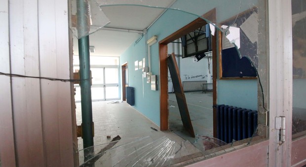 Benevento, Media devastata: 130 alunni a casa
