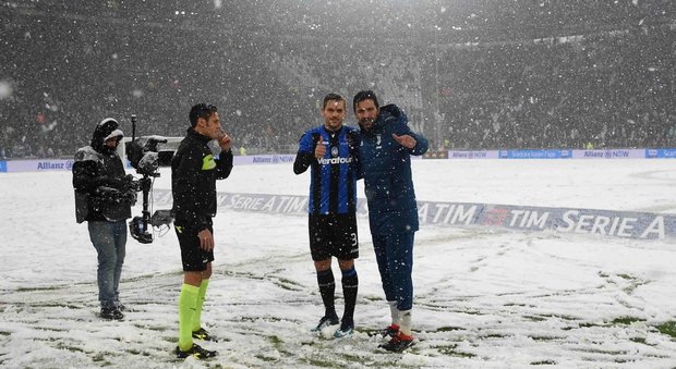 Rinviata Juventus-Atalanta Cutrone e Calabria, exploit Milan