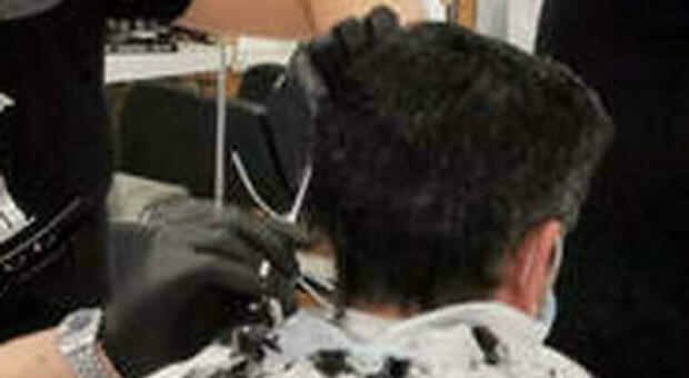 Arrestato il barbiere-pusher di Genova, scoperto perché alcuni clienti erano calvi
