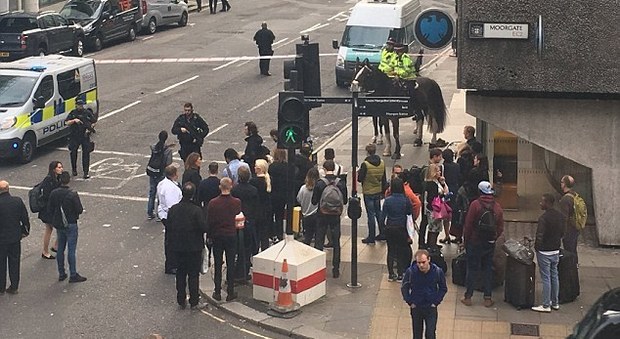 Londra, evacuata Liverpool Street: un pacco sospetto