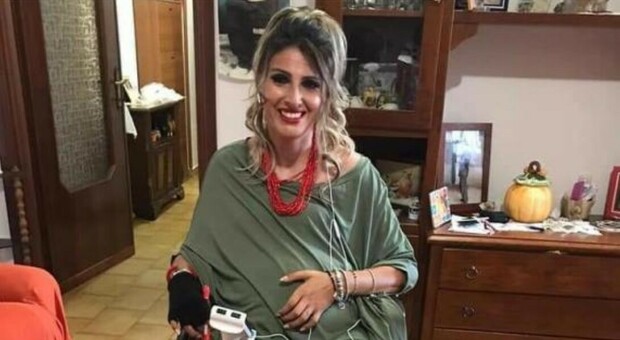 Sabrina Di Girolamo, tetraplegica dopo l'operazione eseguita dallo specializzando. L'ex Miss sarà risarcita con 769mila euro
