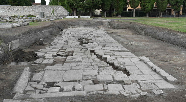 La nuova piazza antica di Aquileia ritrovata dall'Università di Verona