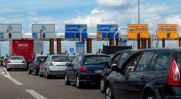 Autostrade, solita stangata sui pedaggi Sulla Roma-L'Aquila rincaro dell'8%