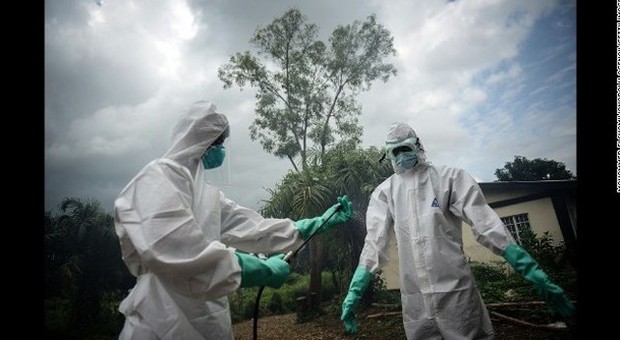 Ebola, arriva il primo morto in Germania: un dipendente dell'Onu non ce l'ha fatta