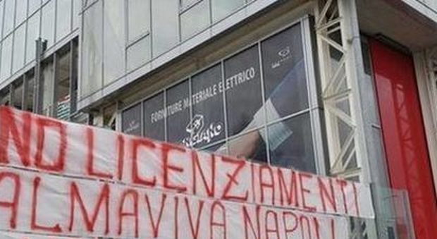 Almaviva, i sindacati: «Attacco ai diritti da Napoli a Milano»