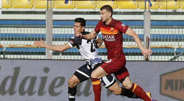 Le pagelle di Parma-Roma 2-0: nella squadra di Fonseca Kumbulla e Ibanez inguardabili. Pellè sta rivitalizzando la squadra di D'Aversa