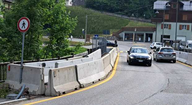 Sappada, il ponte sul Muelbach rimane chiuso: monta la protesta contro Friuli Strade