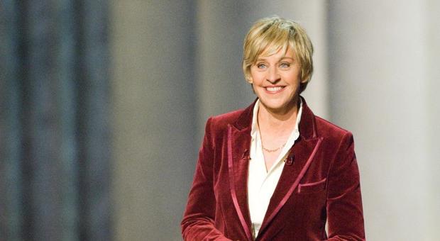 Ellen DeGeneres: «Molestata dal patrigno, ma mia madre è restata con lui per altri 18 anni». Lei: «Perdonami»