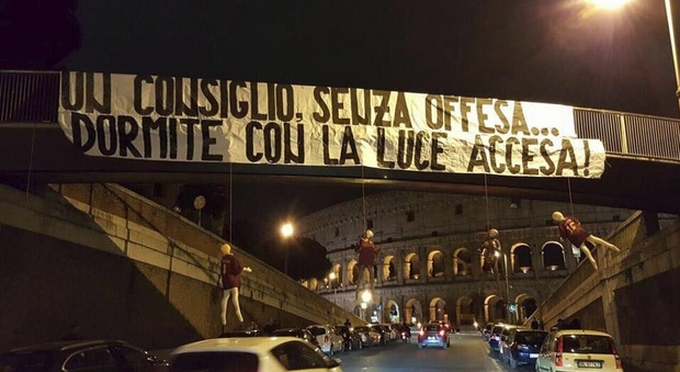 La Nord sullo striscione al Colosseo: «Nessuna minaccia, solo sano sfottò post derby»