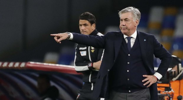 La resa dei conti nel Napoli: i giocatori sfidano Ancelotti