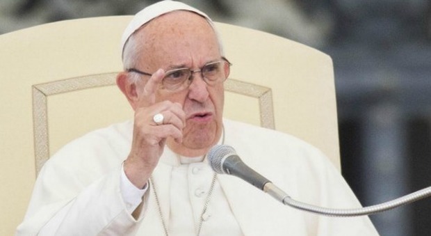 Papa Francesco: "Le pensioni d'oro sono un'offesa al lavoro"