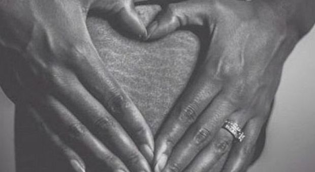 «Le smagliature sono belle»: spopola su Instagram la campagna #LoveYourLines