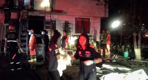 Thailandia, a fuoco il dormitorio di un collegio femminile: morte 17 studentesse