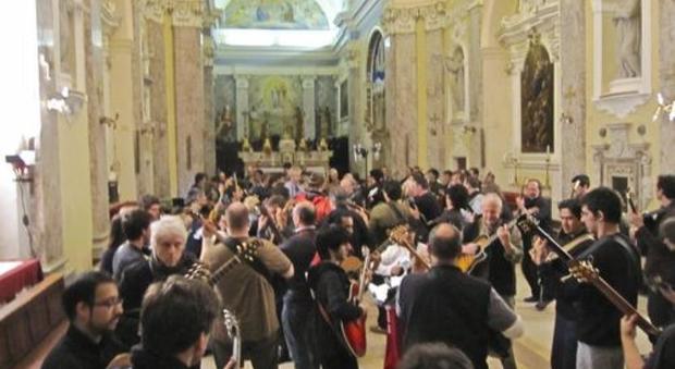 Il concerto del 2010 di Robert Fripp a Sassoferrato