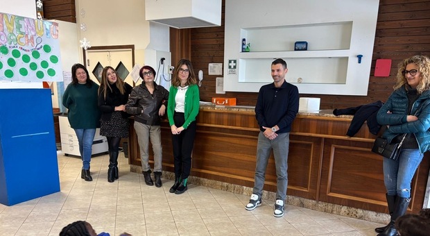 Sinner, il coach Stefano Vagnozzi incontra i bambini della Primaria di Castorano: sarà cittadino benemerito