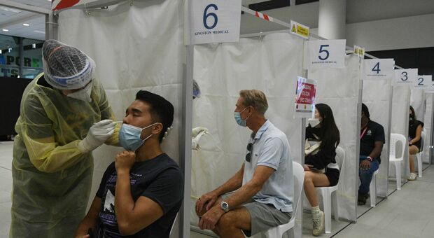 Covid, a Singapore cure a pagamento per i no vax che finiscono in ospedale