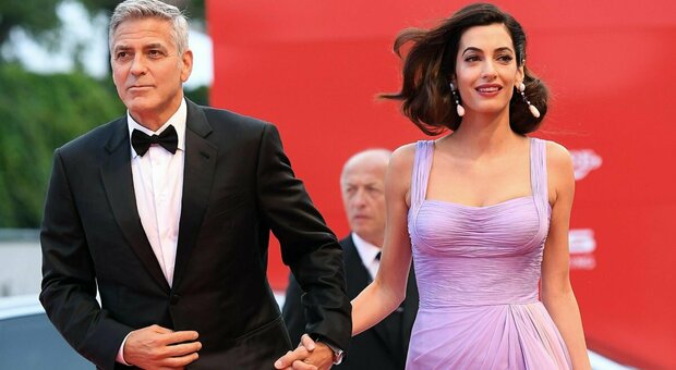 George Clooney compie sessant'anni: «Il segreto della mia felicità si chiama Amal»