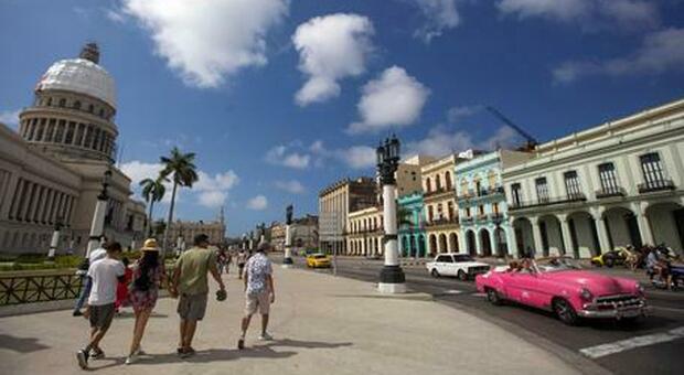 Covid, Cuba riparte (gradualmente) dal 15 novembre: «Una fonte essenziale di valuta per l'economia del Paese»