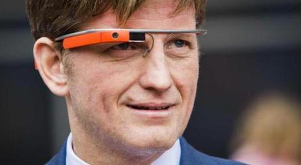 Google Glass nel Regno Unito: saranno vietati al cinema per limitare la pirateria