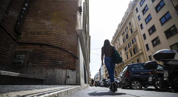 Roma, turista stuprata vicino Termini resta incinta: 4 anni all'aguzzino