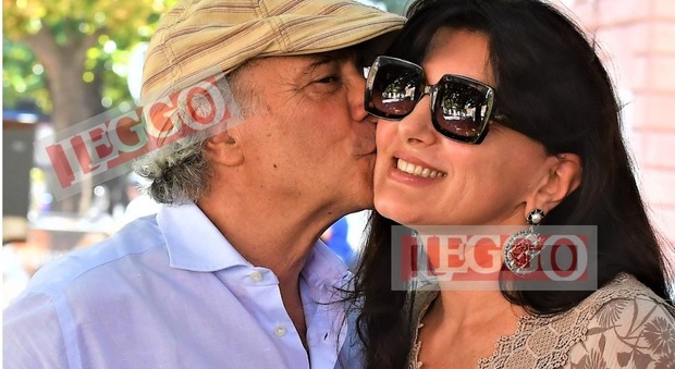 Enrico Montesano con la moglie Teresa Trisorio (Foto: Rino Barillari)