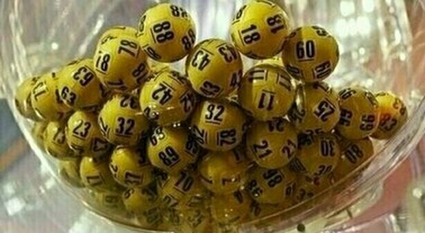 Lotto, SuperEnalotto, 10eLotto, Extra e Simbolotto: estrazione di oggi 8 febbraio 2022. Numeri e combinazione vincenti