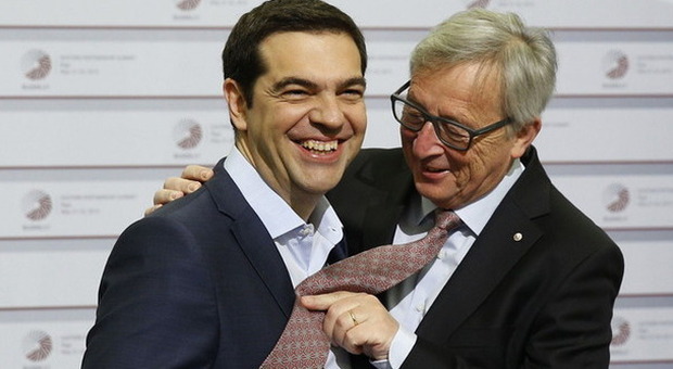 Grecia, Juncker: referendum insensato, ma torniamo a negoziati. Oggi la proposta di Tsipras