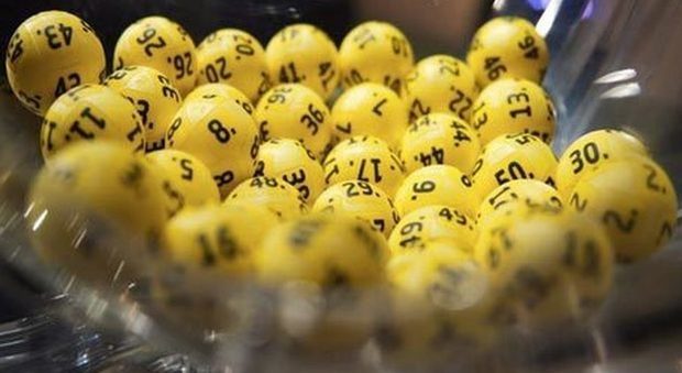 Lotto e Superenalotto, le estrazioni di oggi martedì 10 aprile: nessun 6 né 5+