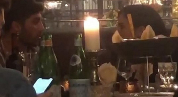 Andrea Iannone e Giulia De Lellis fidanzati? Eccoli a cena insieme in un ristorante di Milano