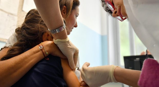 Vaccini, il governo studia ricorso contro la moratoria del Veneto